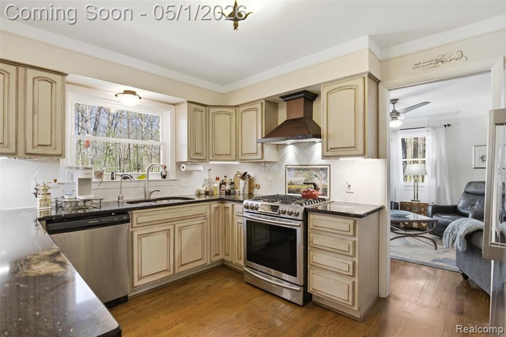 7920 Thornwood Street, Canton, MI 48187 — Photo 14