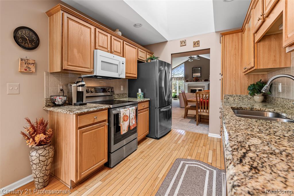 50283 Highpoint Court, Macomb, MI 48044 — Photo 12