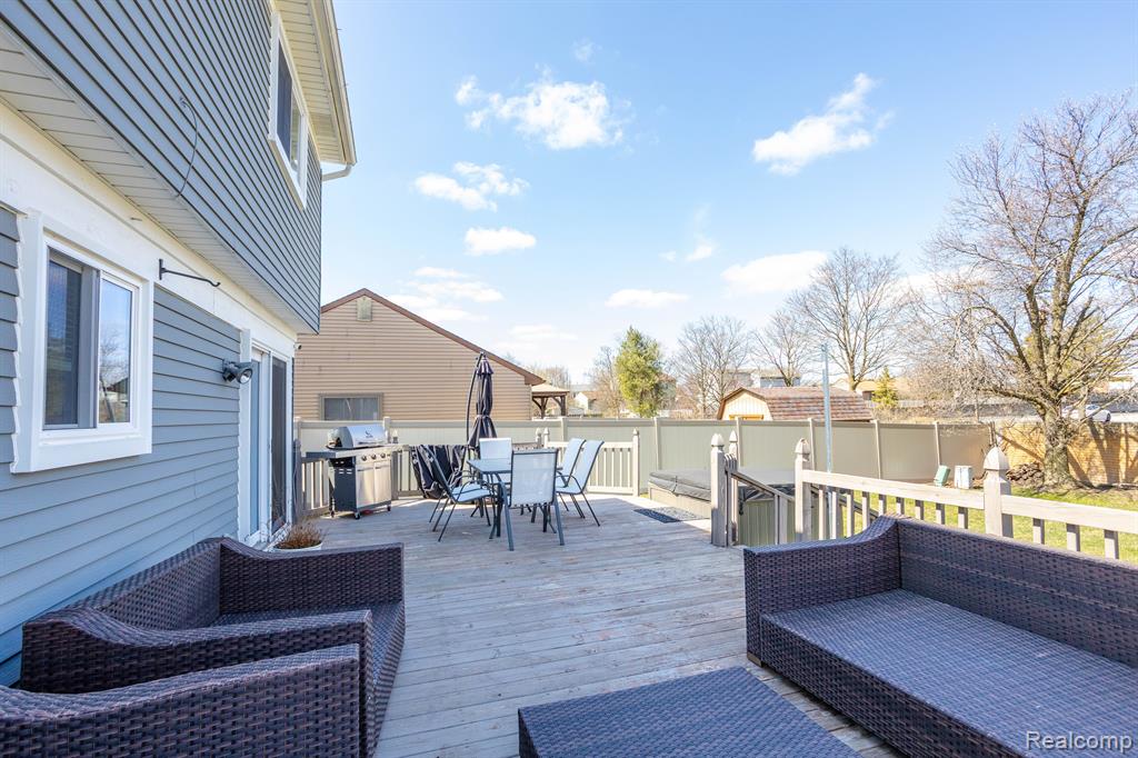 43774 STUART Drive, Canton, MI 48187 — Photo 23