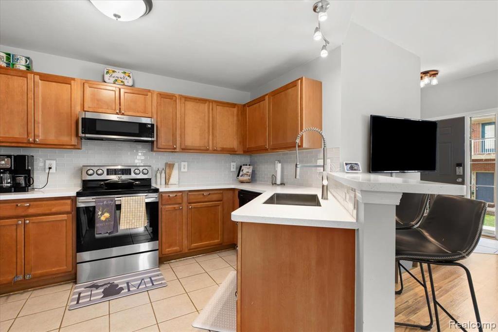 2070 Cloverly Lane, Ann Arbor, MI 48108 — Photo 7