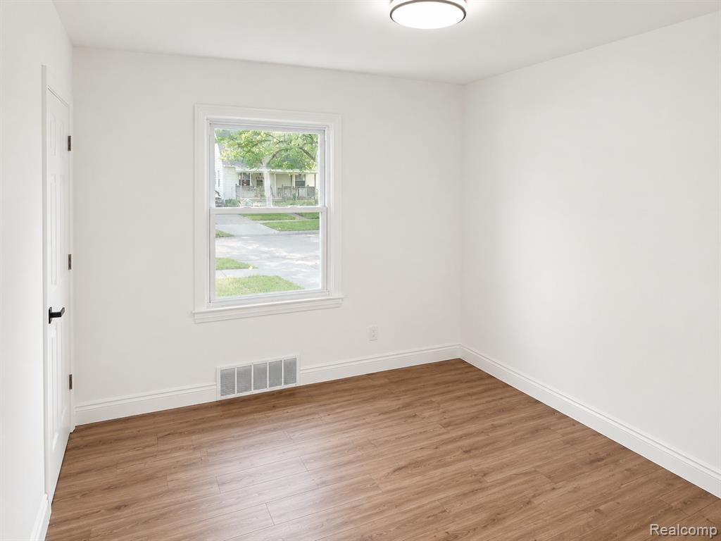 5157 Niagara Street, Wayne, MI 48184 — Photo 16