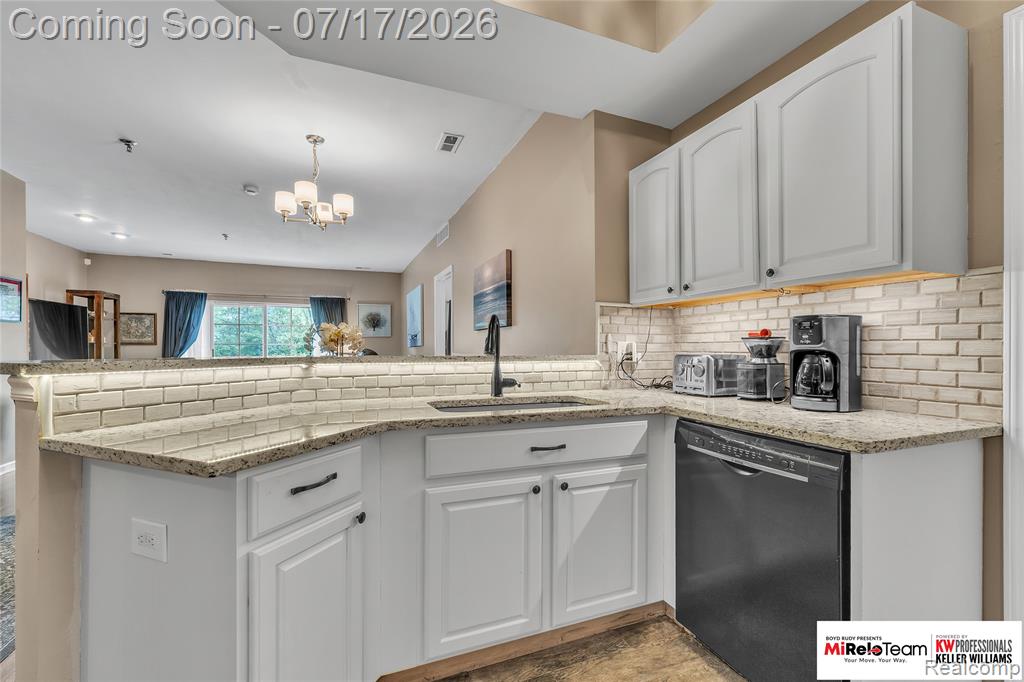 5950 E Island Drive, Ypsilanti, MI 48197 — Photo 15