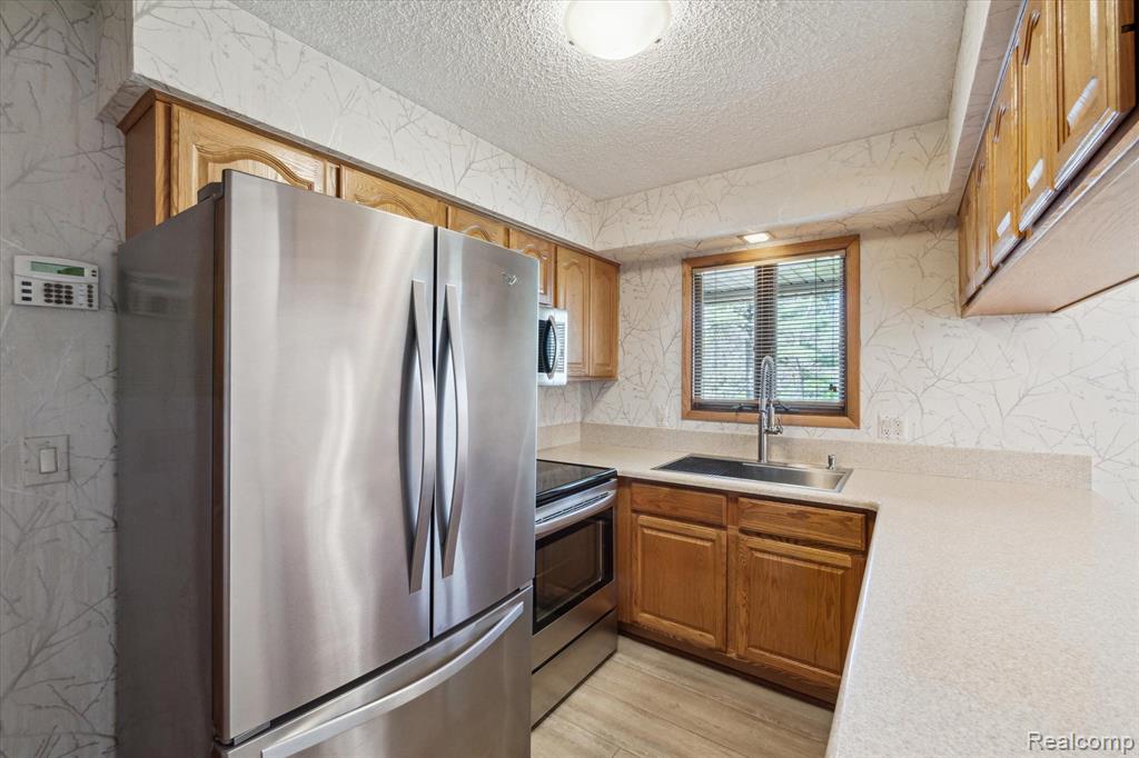 3958 NAPIER Road, Canton, MI 48187 — Photo 11