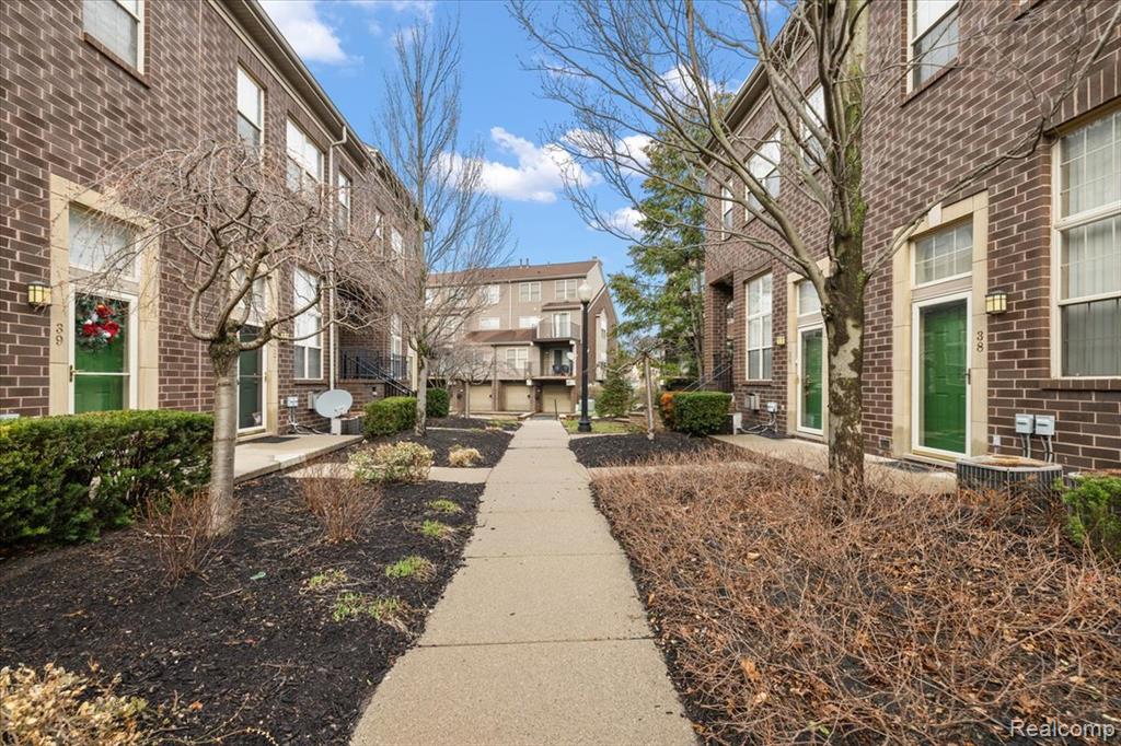 43 Georgetown Court, Dearborn, MI 48126 — Photo 28