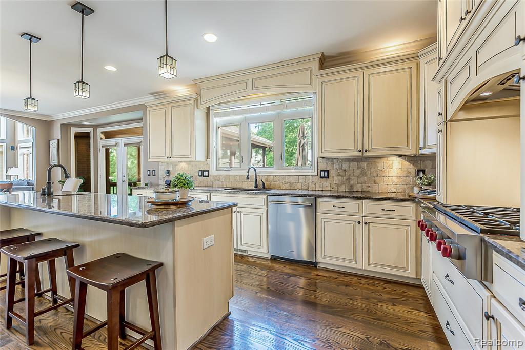 24935 Ravine Drive, South Lyon, MI 48178 — Photo 17