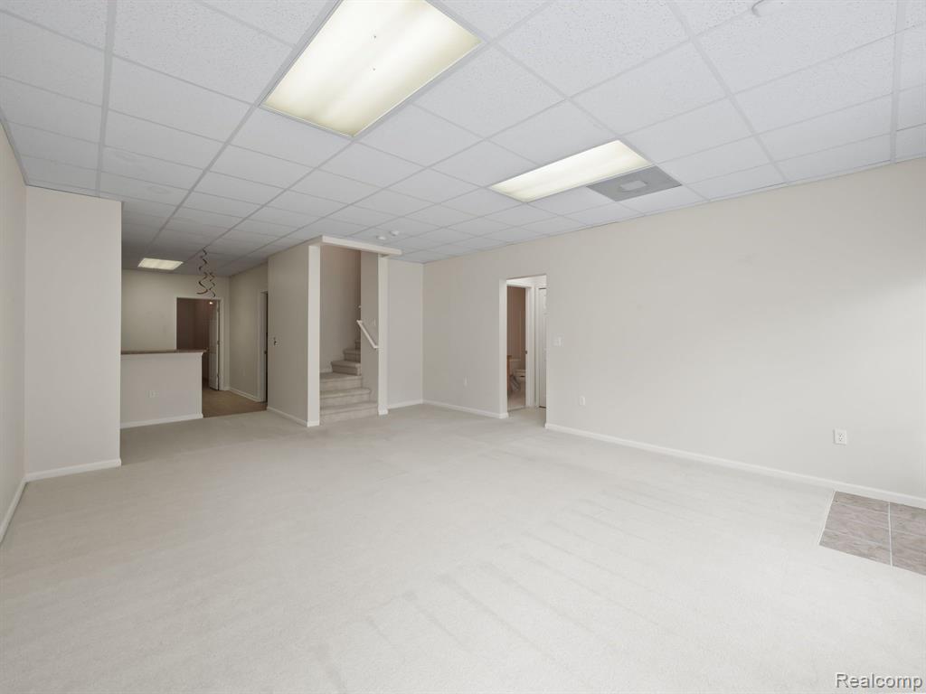 694 W BLUFF, Rochester Hills, MI 48307 — Photo 31