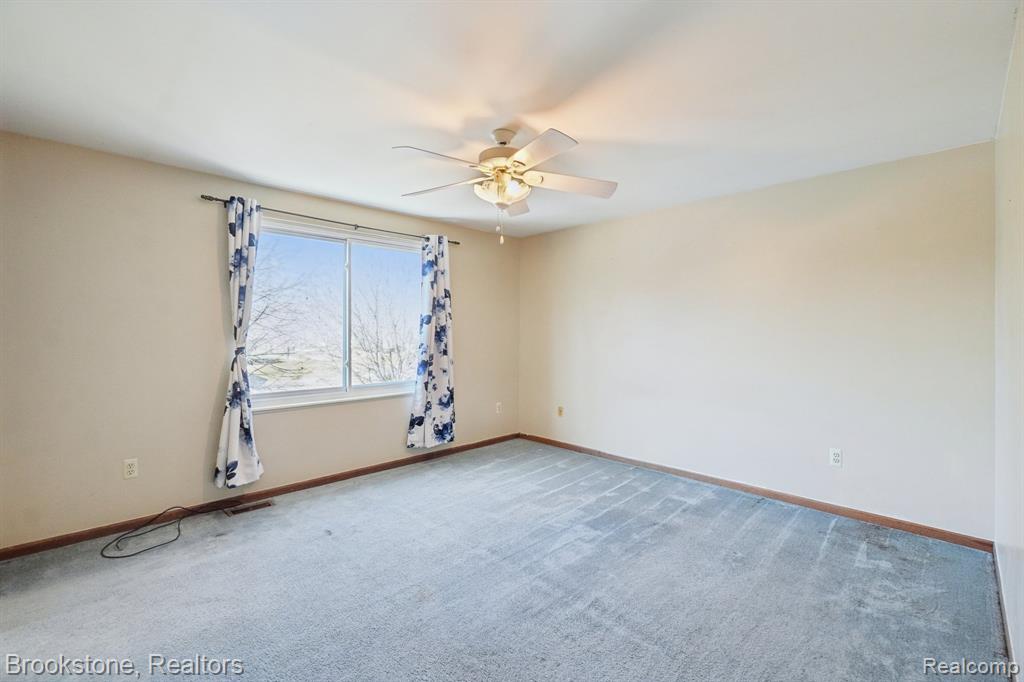 4207 Sunburst Avenue, Waterford, MI 48329 — Photo 20