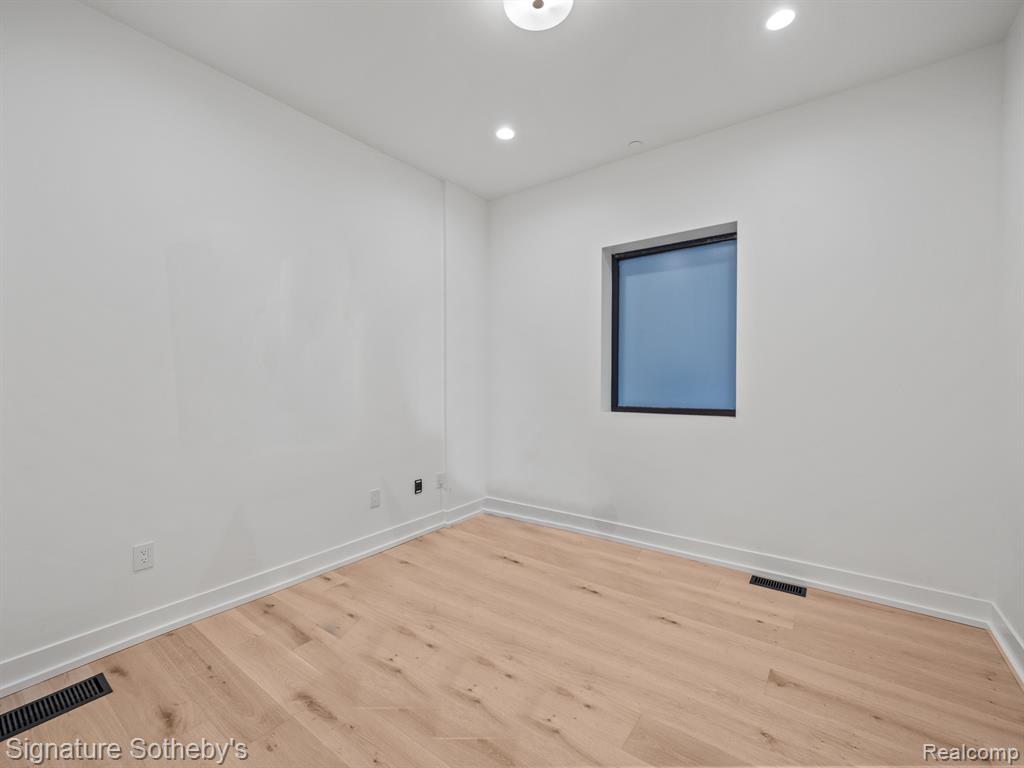 116 N 4 Avenue, Ann Arbor, MI 48104 — Photo 62