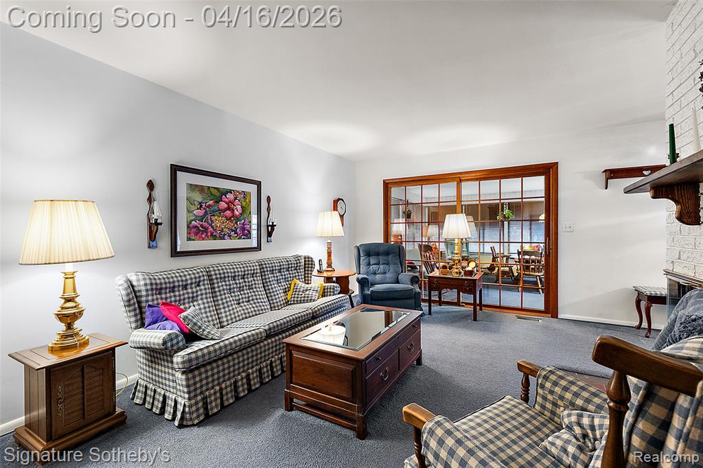 28868 Lorikay Street, Farmington, MI 48334 — Photo 4