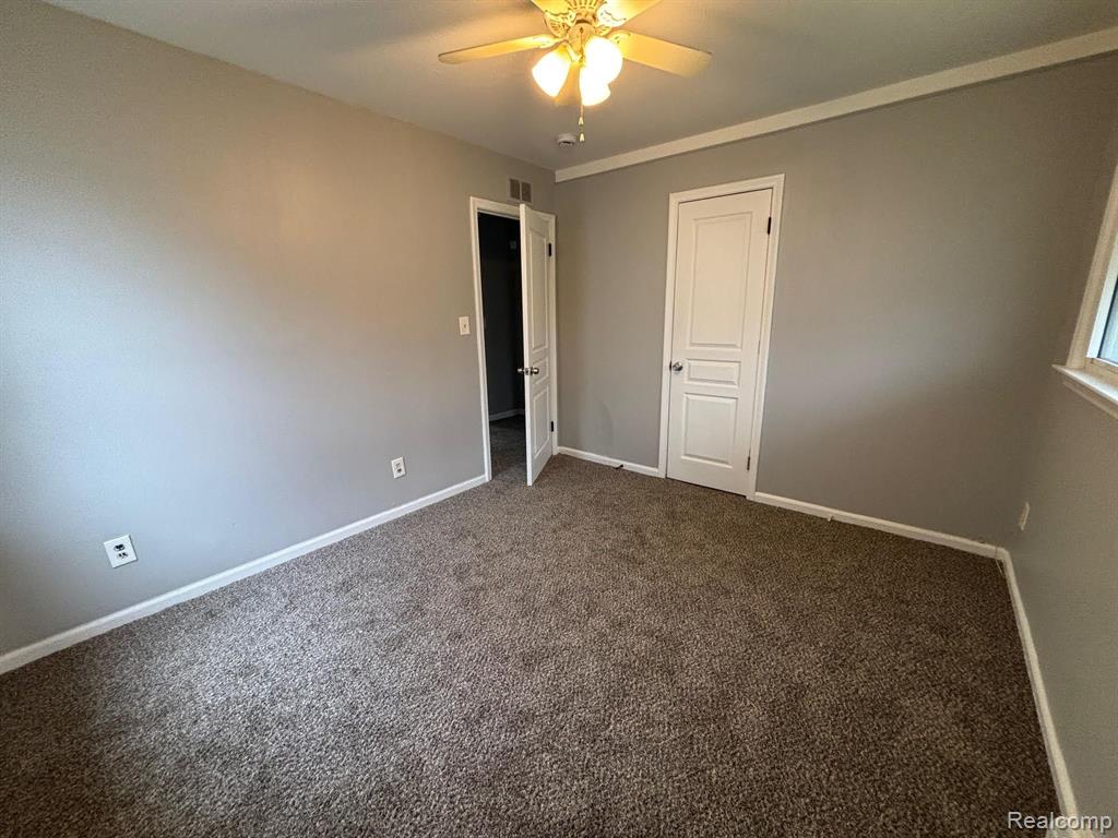 8065 PROSPECT Avenue, Warren, MI 48089 — Photo 7