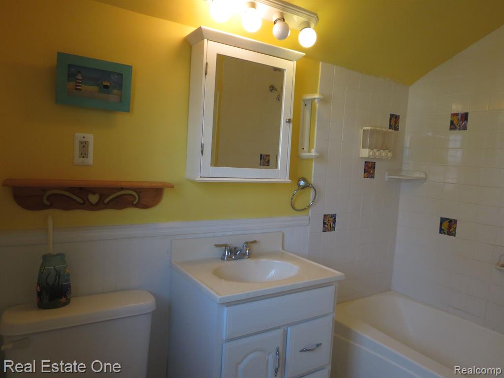 772 BURROUGHS Street, Plymouth, MI 48170 — Photo 31