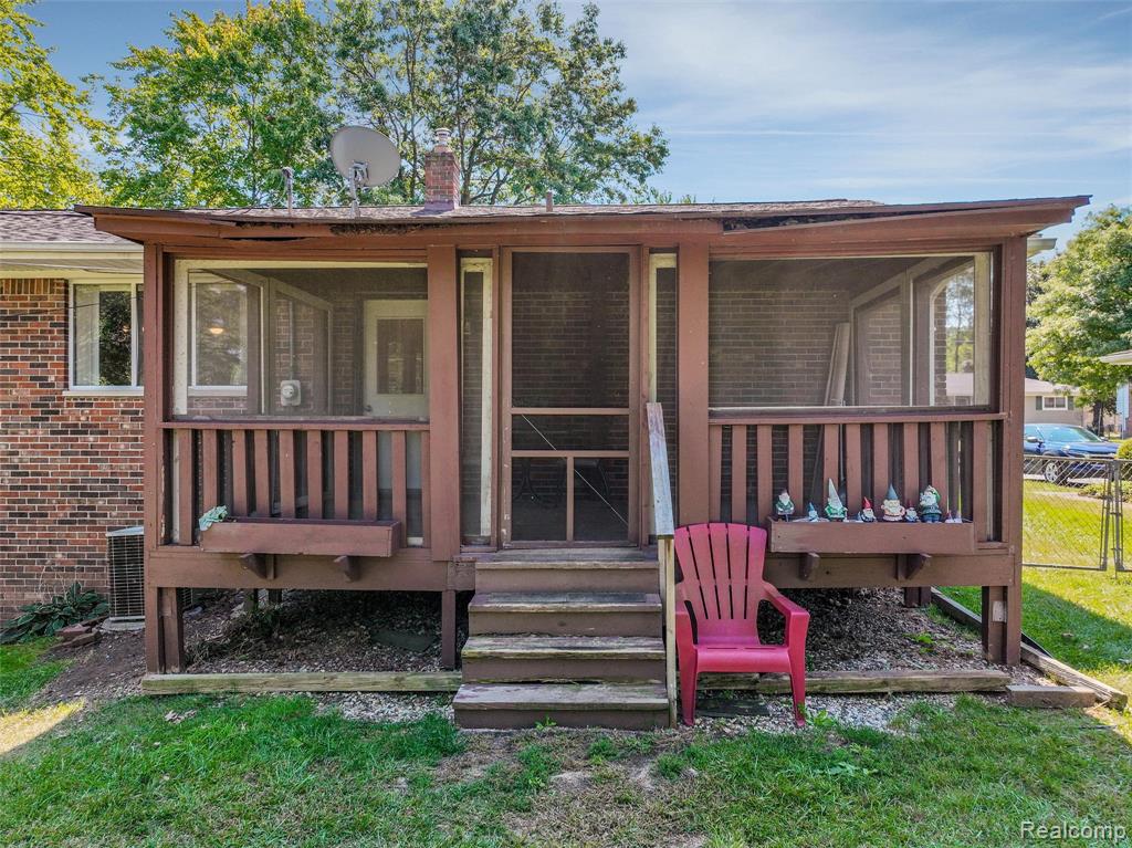 65 1st Street, Oxford, MI 48371 — Photo 20