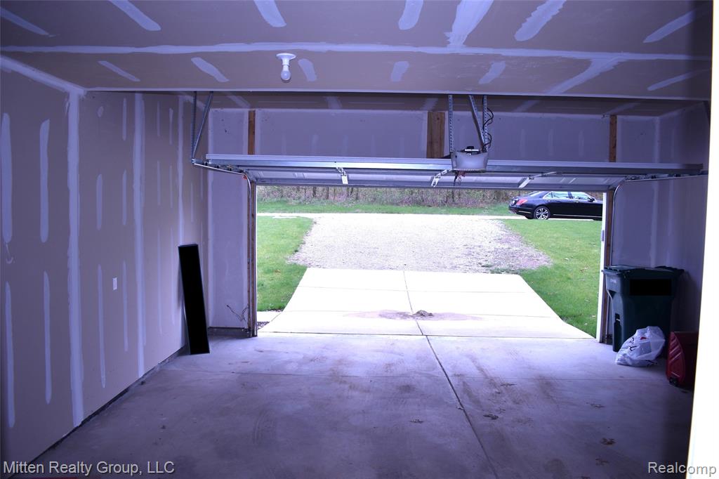 16255 Catalpa Ridge Drive, Holly, MI 48442 — Photo 29