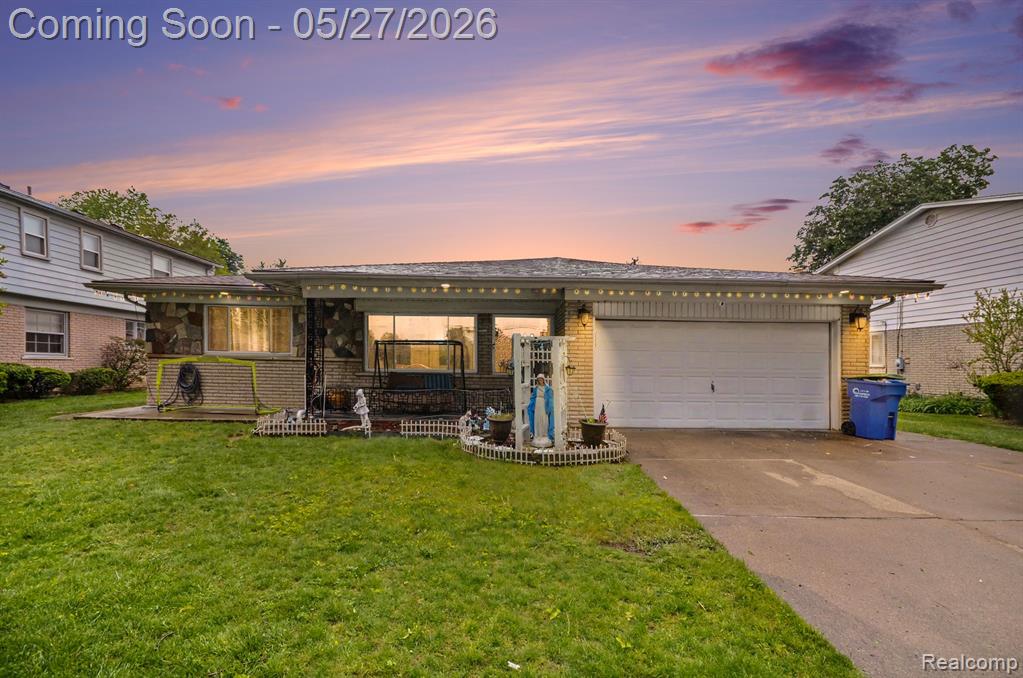 32343 Cambridge Drive, Warren, MI 48093