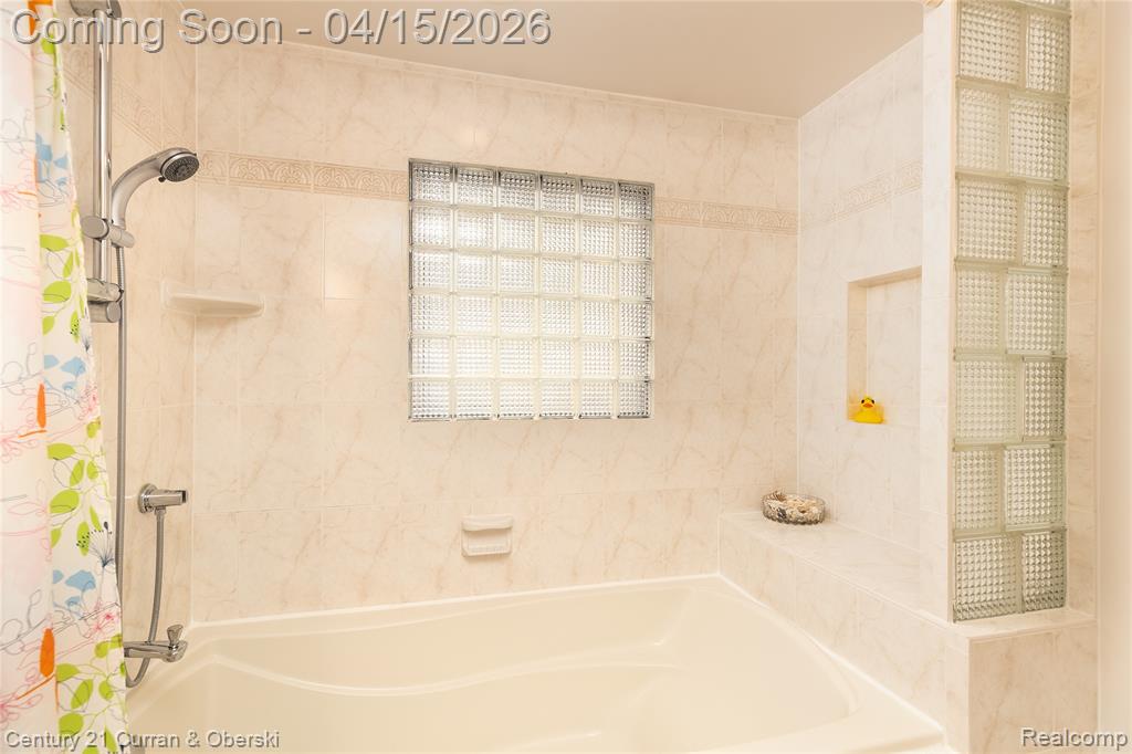 2695 Ronald Drive, Troy, MI 48085 — Photo 22