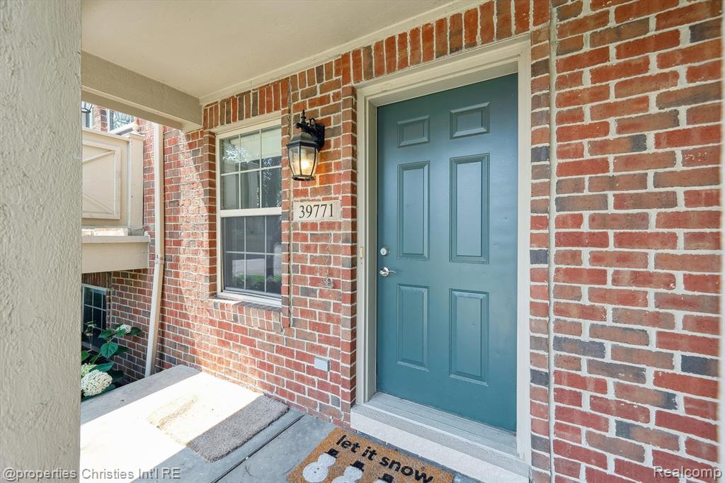 39771 ROCKCREST Circle, Northville, MI — Photo 4