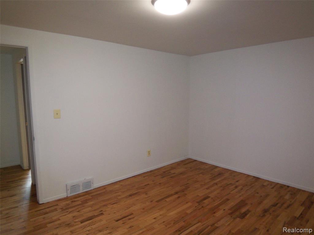 18708 Kendell Court, Clinton Twp, MI 48035 — Photo 20