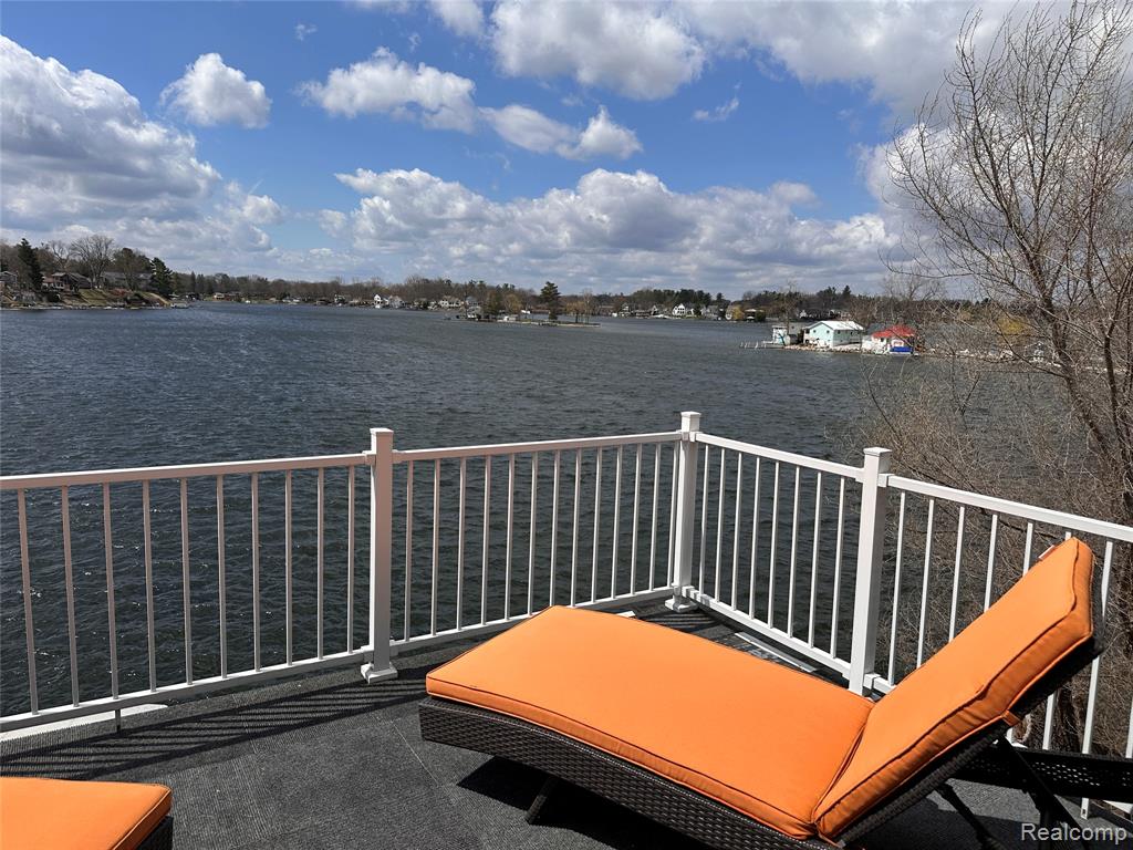 376 Bellevue Avenue, Lake Orion, MI 48362 — Photo 4