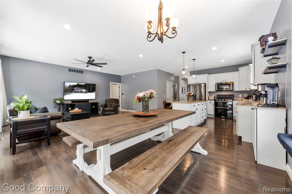 8687 Sunrise Mist Drive, Pinckney, MI 48169 — Photo 11