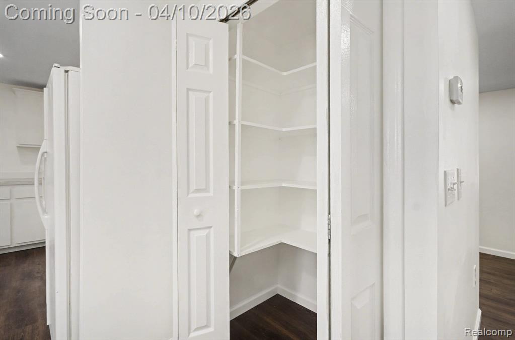 211 Cardinal Street, Commerce Twp, MI 48382 — Photo 5