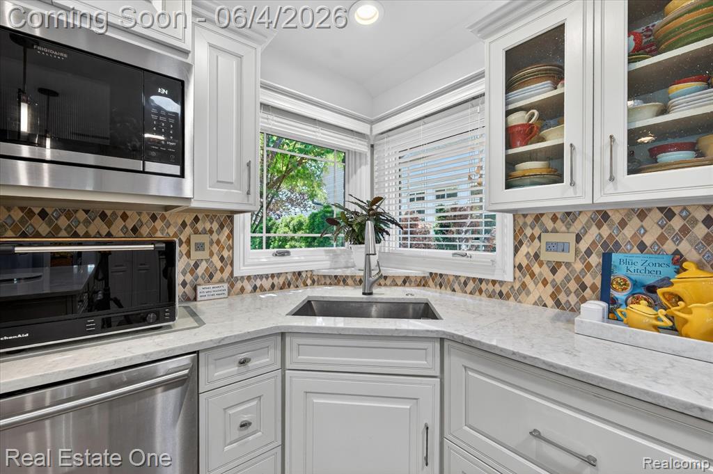 810 Harmon Street, Birmingham, MI 48009 — Photo 15