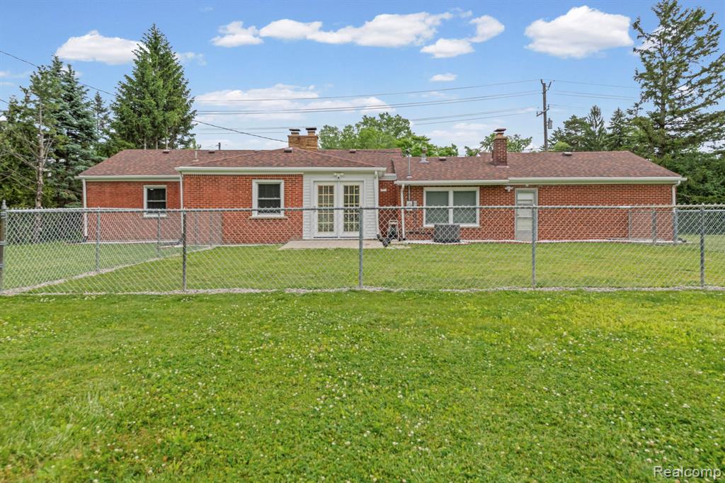4165 Crooks Road, Troy, MI 48098 — Photo 2