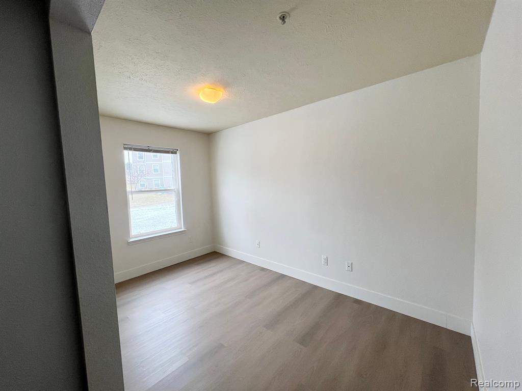 1336 HEATHERWOOD Lane, Ann Arbor, MI 48108 — Photo 15