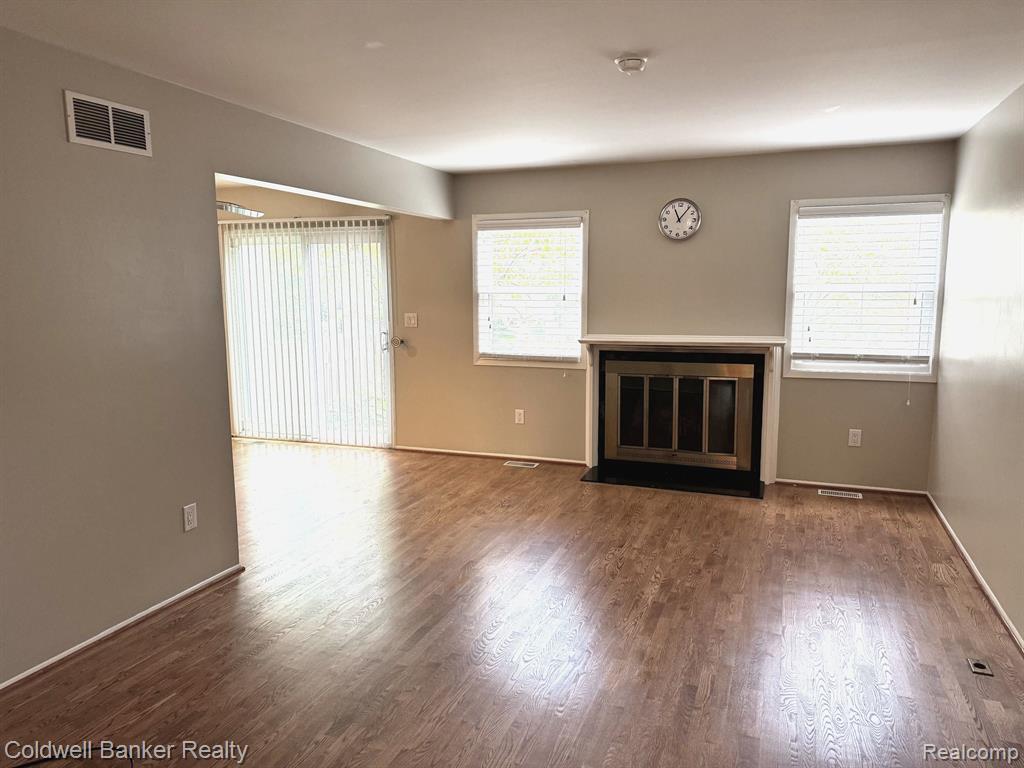 1618 BRENTWOOD Drive, Troy, MI 48098 — Photo 3