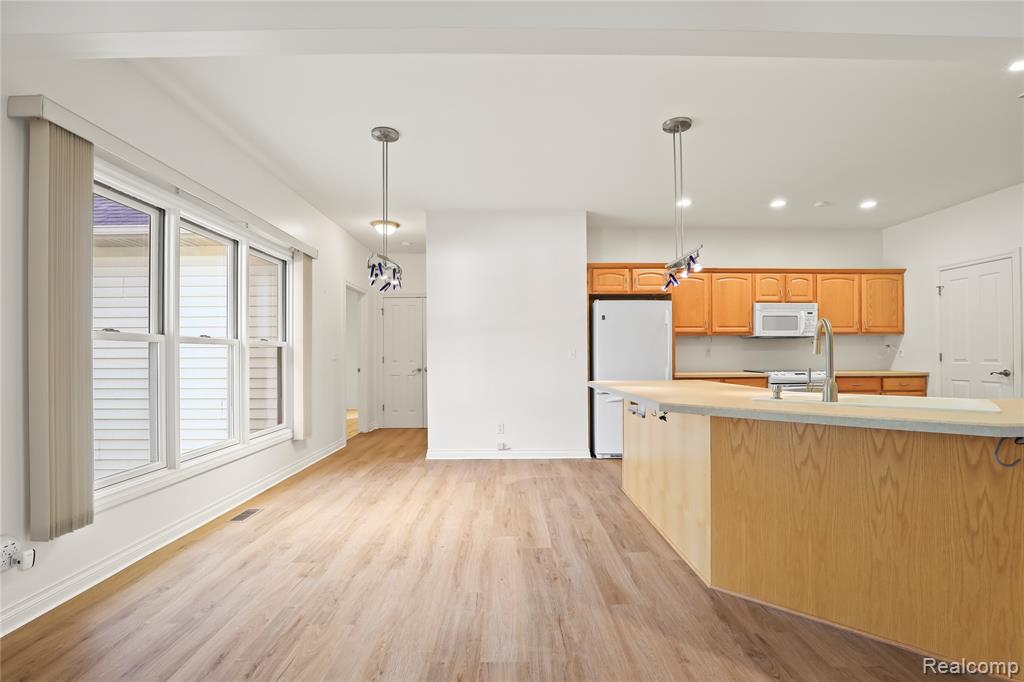 6273 Boulder Drive, Flushing, MI 48433 — Photo 12