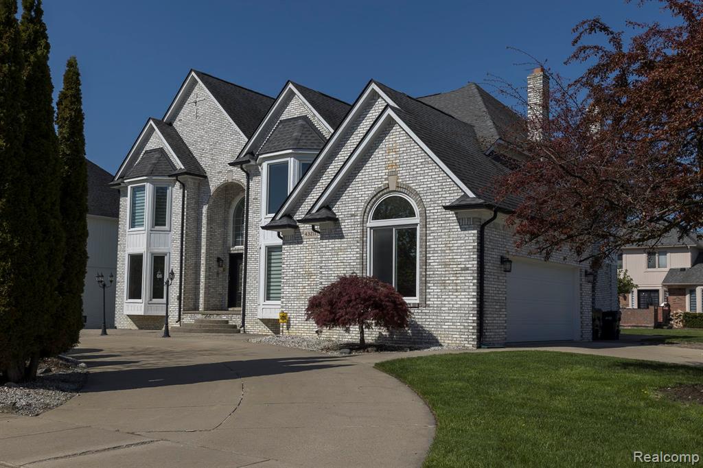 43211 Coralbean Ct Court, Sterling Heights, MI 48314 — Photo 2