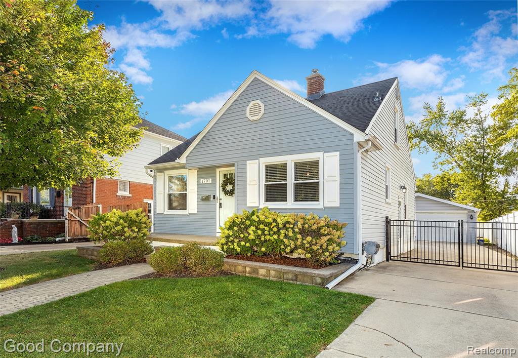 1701 N Altadena Avenue, Royal Oak, MI 48067