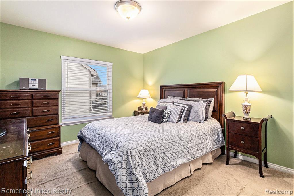 1304 YOSEMITE VALLEY Drive, Milford, MI 48381 — Photo 24