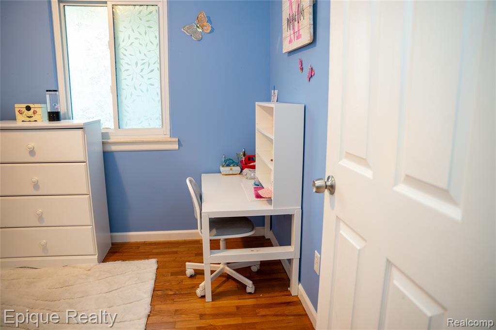 4505 Old Carriage Road, Flint, MI 48507 — Photo 6