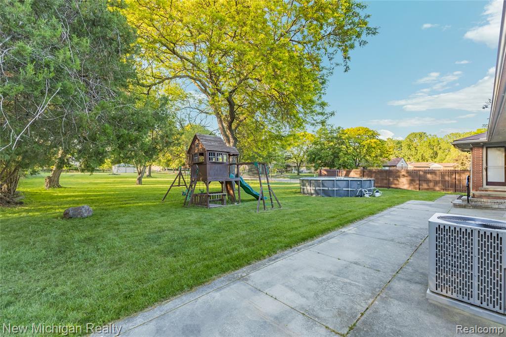 8359 Chicago Road, Warren, MI 48093 — Photo 65