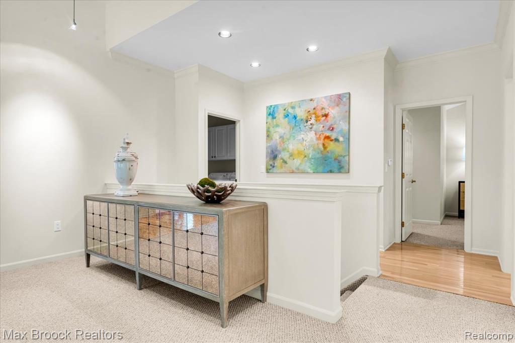 7330 Crackling Creek Circle, 4, West Bloomfield, MI — Photo 12