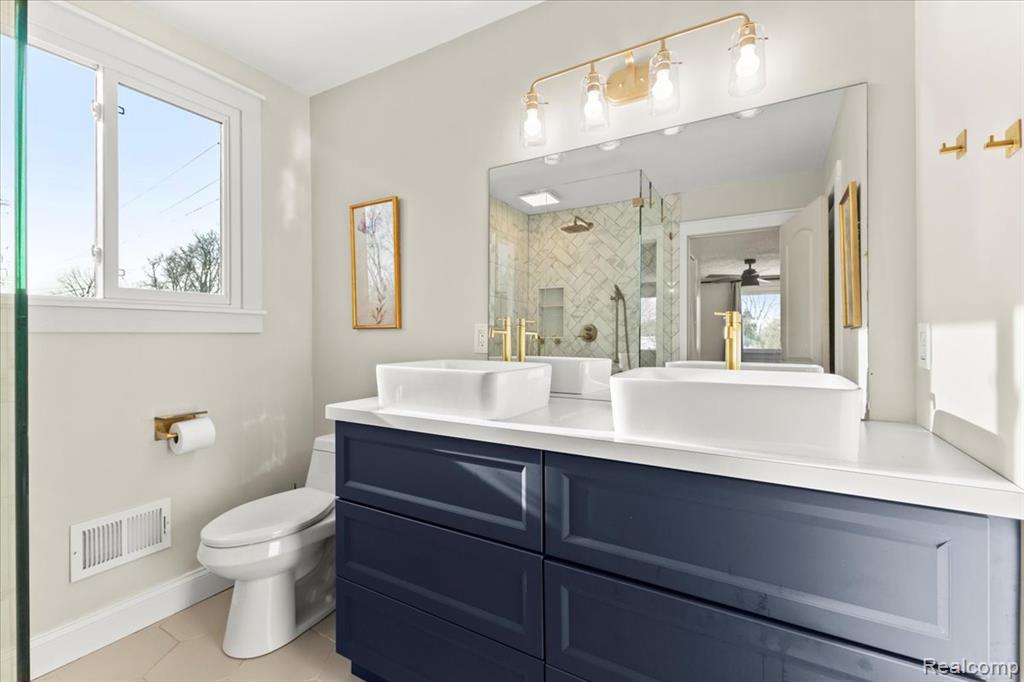 5091 Vincent Trail, Utica, MI 48316 — Photo 37