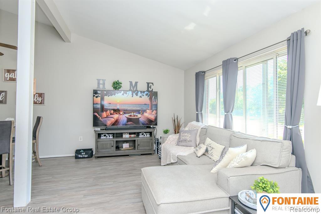 29066 ANN ARBOR Trail, Westland, MI — Photo 17