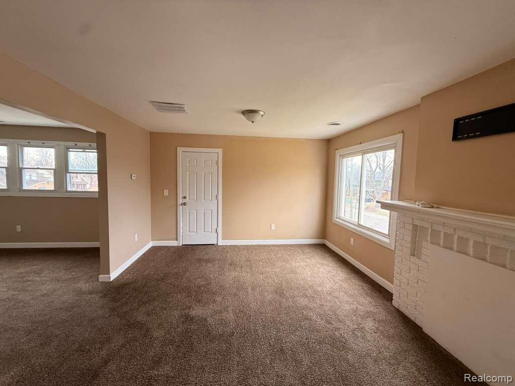14500 Strathmoor Street, Detroit, MI 48227 — Photo 10