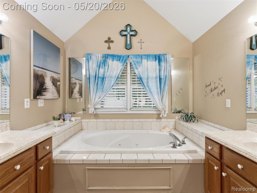 3368 Mill Lake Road, Lake Orion, MI — Photo 18