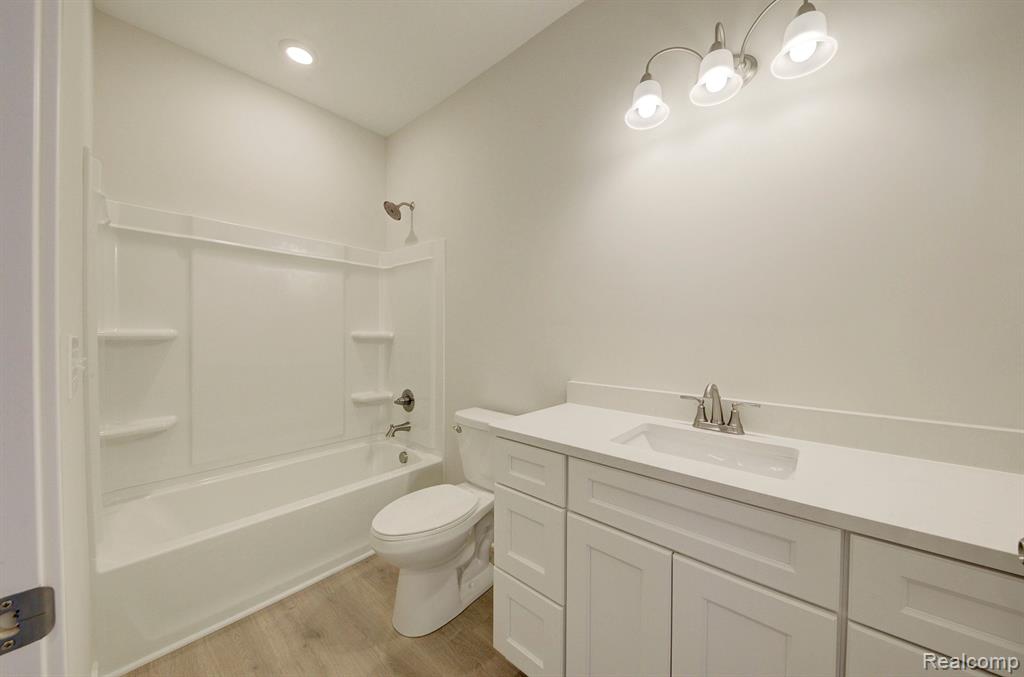 549 BIRKDALE Drive, Howell, MI 48843 — Photo 14