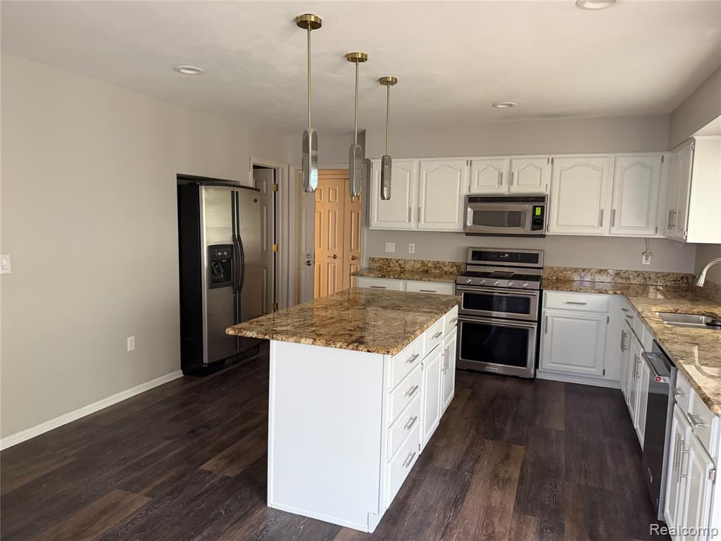 50015 Cooke Avenue, Plymouth, MI 48170 — Photo 6