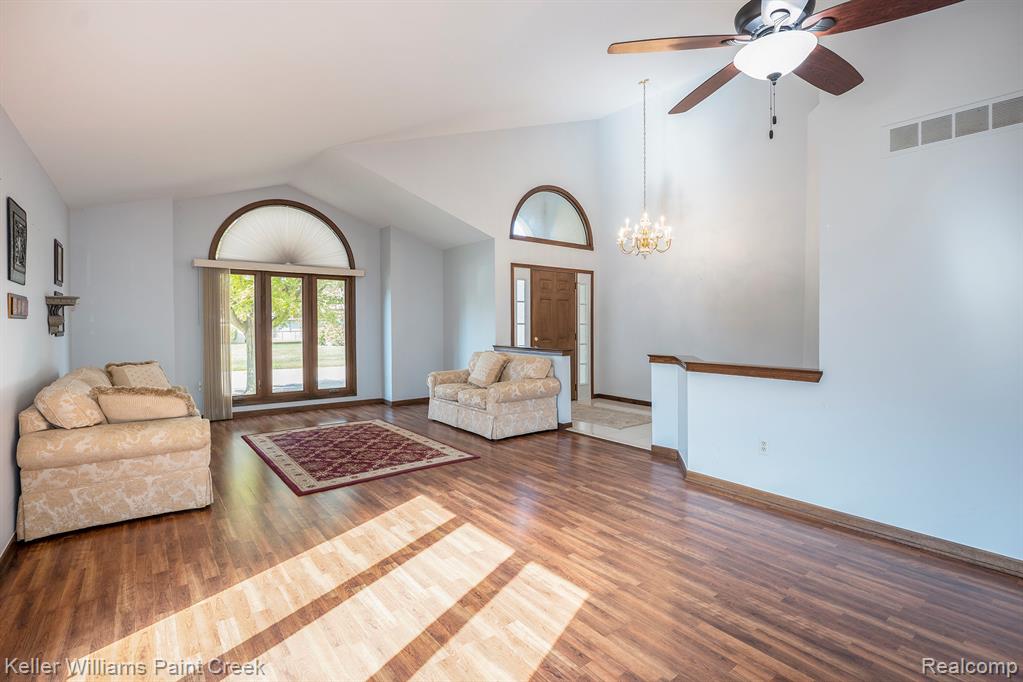 47158 Hunters Chase Drive, Macomb, MI 48042 — Photo 5