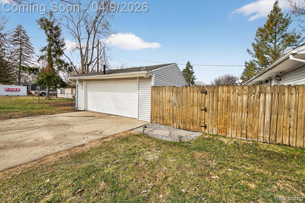 3315 Warringham Avenue, Waterford, MI 48329 — Photo 36