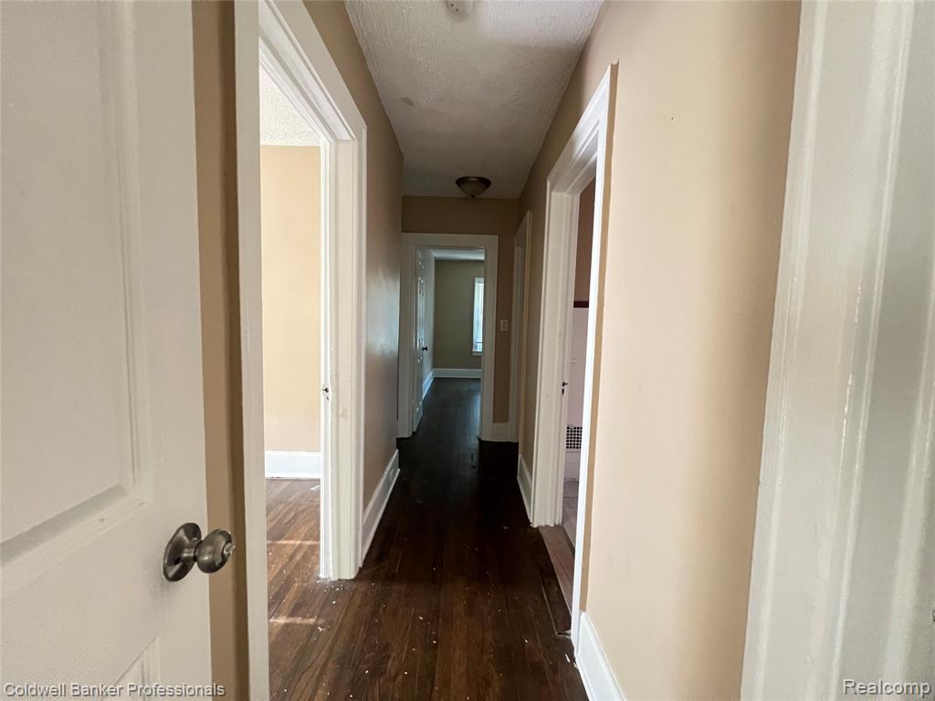 2713 Carter Street, Detroit, MI 48206 — Photo 21