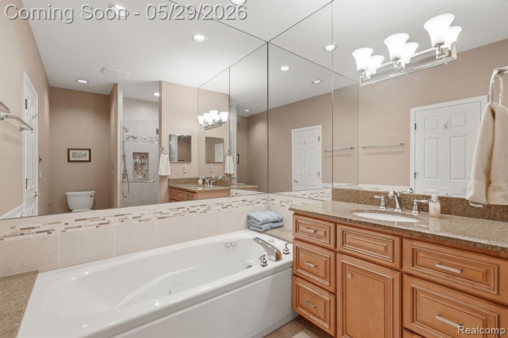 47301 Bramblewood Court, Novi, MI — Photo 29