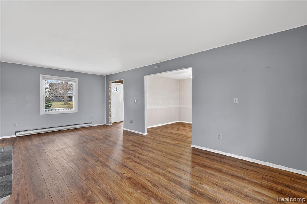 992 W Bennington Road, Owosso, MI 48867 — Photo 8