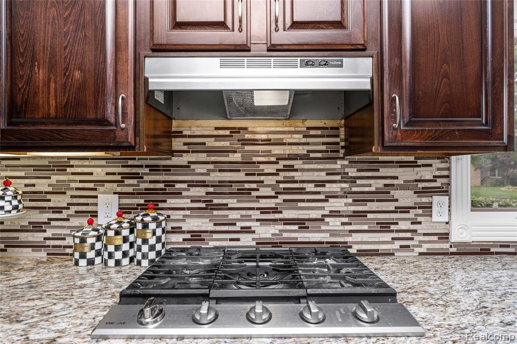 43352 Chardonnay Drive, Sterling Heights, MI 48314 — Photo 17