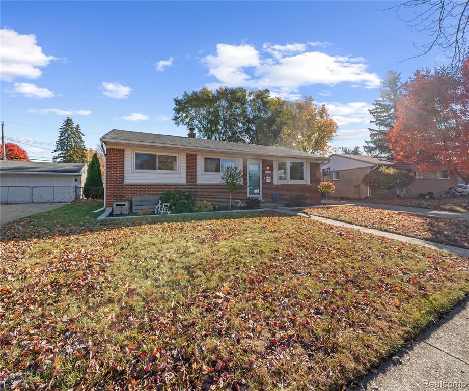 6838 Moccasin Street, Westland, MI — Photo 42
