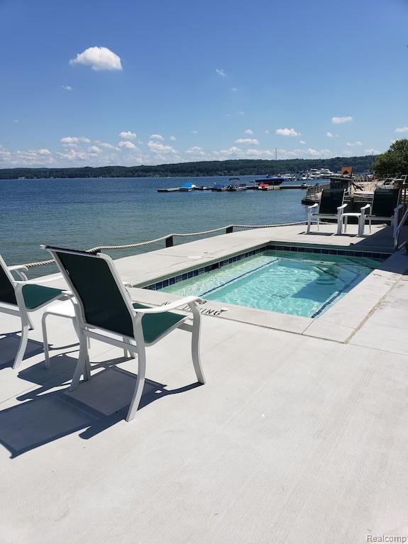 8520 Portage Point Drive, Onekama, MI 49675 — Photo 11