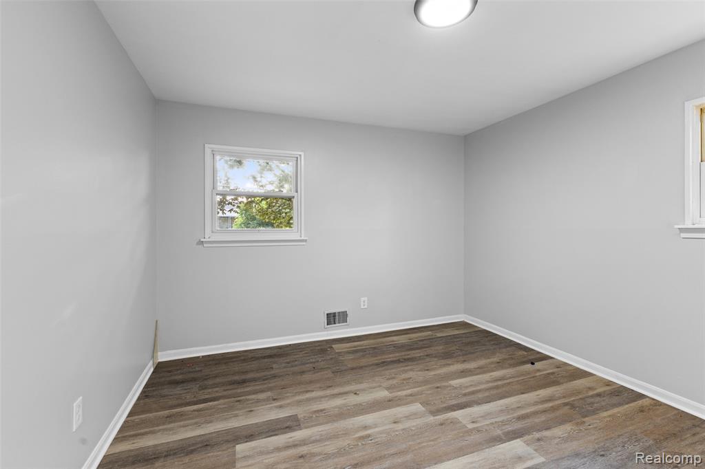 7608 Tulane Street, Taylor, MI 48180 — Photo 11